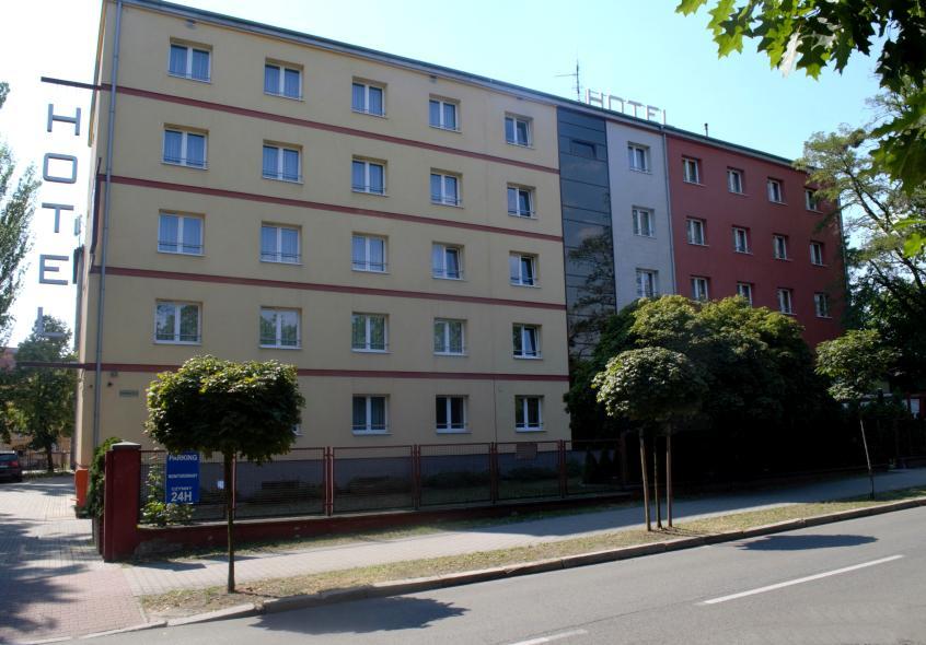 Hotel Malinowski Economy Gliwice Exterior photo